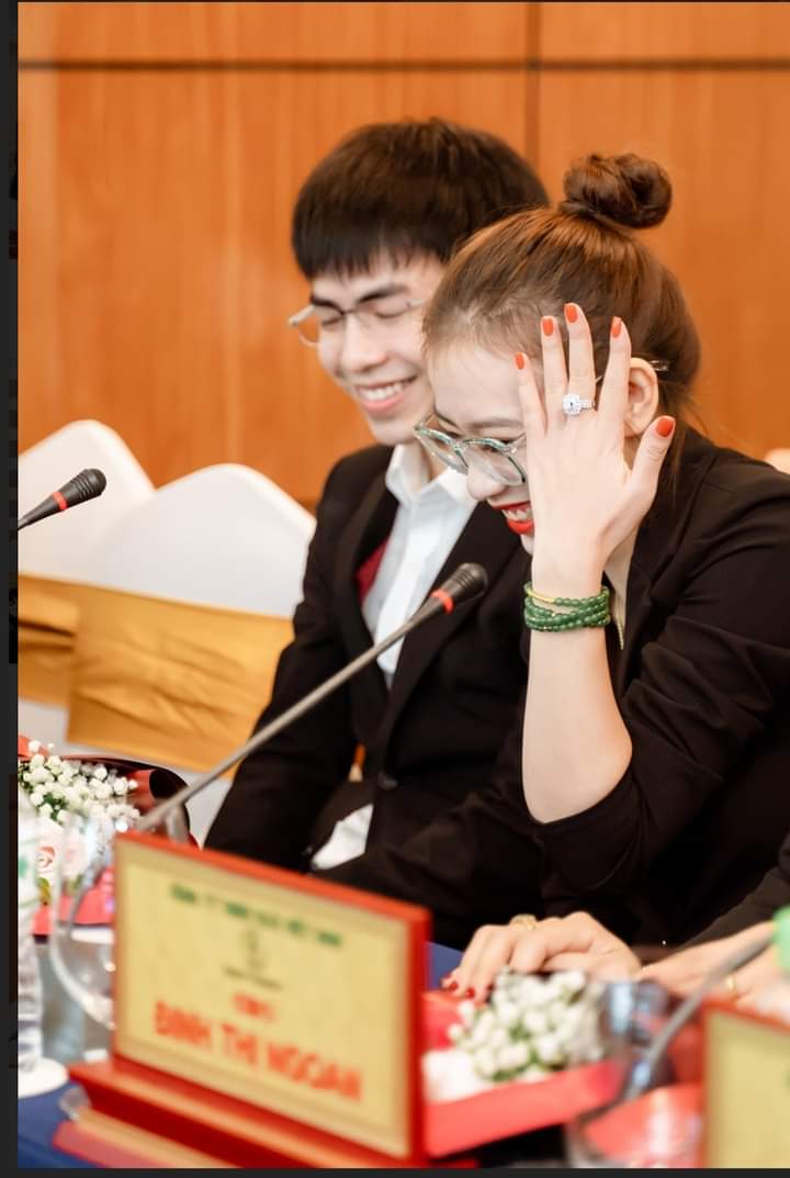 Hồng Gấm - Tổng giám đốc 22 tuổi chạm tới ước mơ triệu phú!